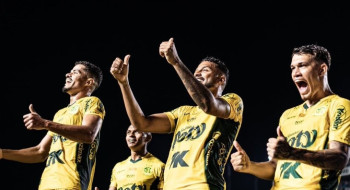 Mirassol derrota Ceará e fica perto de vaga direta para Libertadores