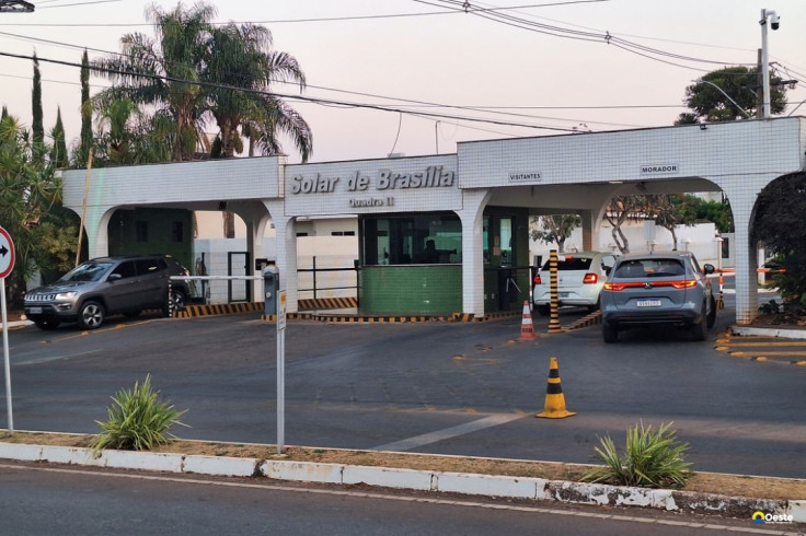 Moraes autoriza Bolsonaro a comemorar aniversário da filha em casa