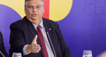 Moraes autoriza buscas da PF contra acusado de perseguir Flávio Dino