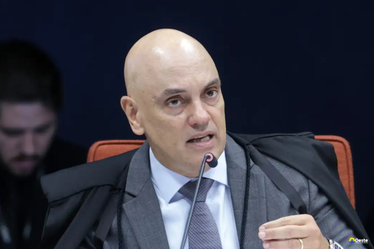 Moraes autoriza oitiva de Bolsonaro sobre material achado no Alvorada