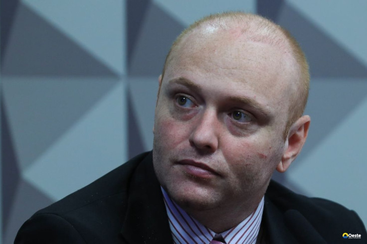 Moraes autoriza progressão de Delgatti para o regime semiaberto