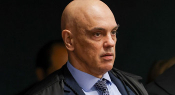 Moraes corrige mandado e manda soltar presa do 8 de janeiro