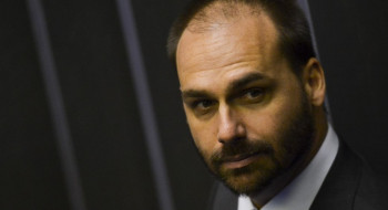 Moraes manda notificar Eduardo Bolsonaro sobre abertura de ação penal