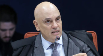 Moraes nega prisão domiciliar e mantém Bolsonaro preso na PF