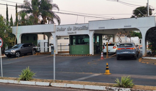 Moraes suspende visitas a Bolsonaro na prisão domiciliar