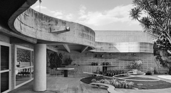 Mostra marca abertura do espaço expositivo Casa-ateliê Tomie Ohtake