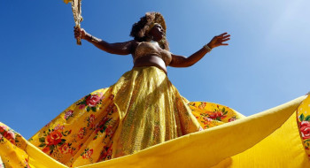 Mulheres negras marcham no Rio por direitos e pelo bem-viver
