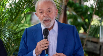 “Não podemos nos conformar com homens matando mulheres”, diz Lula