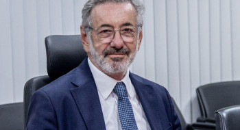 Novo ministro do Desenvolvimento apoia jornada de 40 horas
