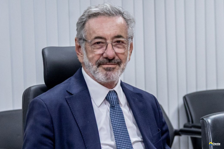 Novo ministro do Desenvolvimento apoia jornada de 40 horas