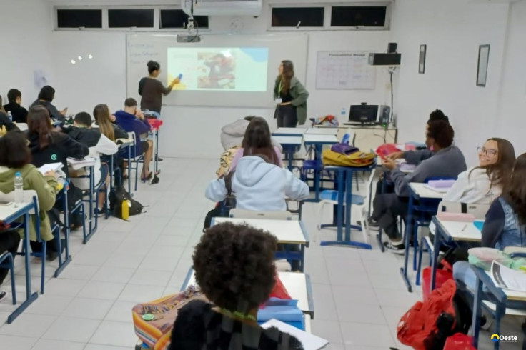 Número de alunos de ensino superior aumenta em 2023 e 2024