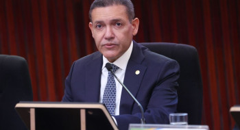 Nunes Marques suspende postagens ilegais contra campanha de Lula