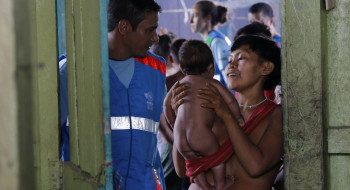 Óbitos por malária na terra Yanomami caíram 80% em 2025, diz governo