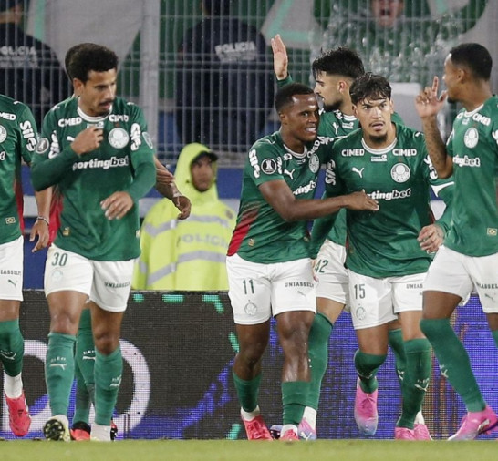 Palmeiras vence Cerro Porteño fora e vai às quartas da Libertadores