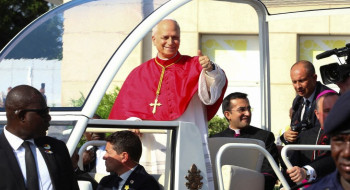 Papa: estou na África para encorajar católicos, não debater com Trump