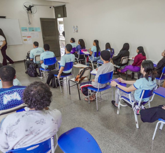 Pé-de-Meia começa a pagar quinta parcela de frequência nesta segunda