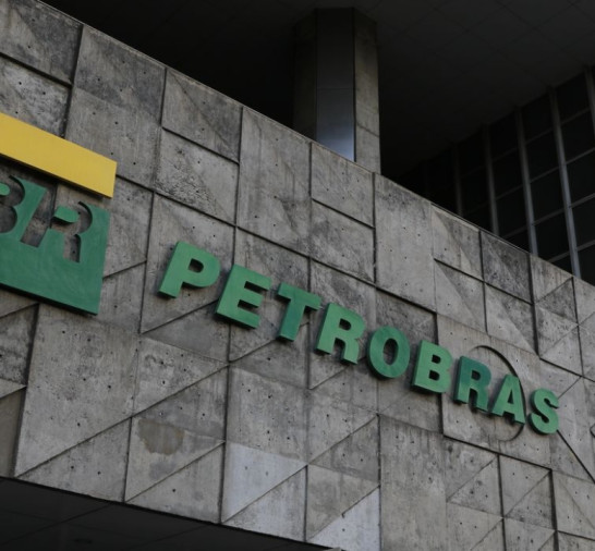Petrobras tem lucro líquido de R$ 52,4 bi no segundo trimestre