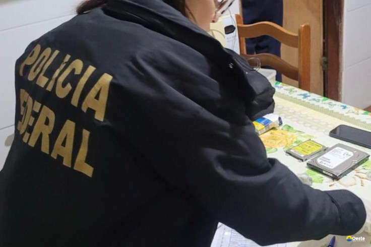 PF faz operação para combater apologia ao nazismo na internet