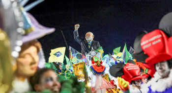 PGE: desfile de carnaval sobre Lula não foi propaganda antecipada