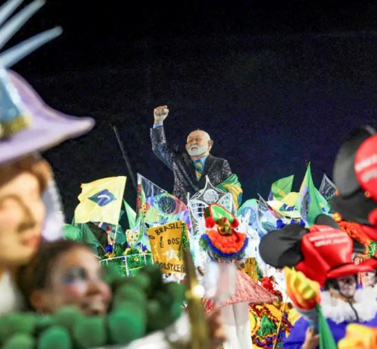 PGE: desfile de carnaval sobre Lula não foi propaganda antecipada
