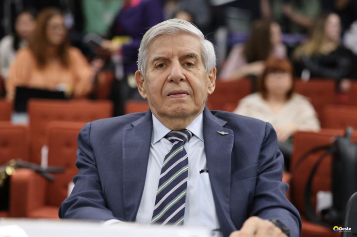 PGR é a favor de prisão domiciliar humanitária para general Heleno