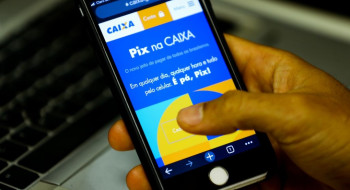 Pix bate recorde e supera 313 milhões de transações em um dia