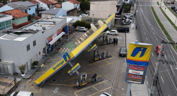 Polícia investiga morte de três eletrocutados após ventania no Rio