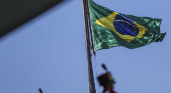 Políticos e autoridades celebram queda da Lei Magnitsky contra Moraes