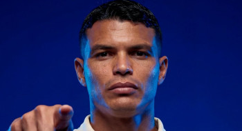 Porto anuncia contratação do zagueiro brasileiro Thiago Silva