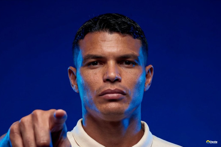 Porto anuncia contratação do zagueiro brasileiro Thiago Silva