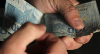 Poupança tem retirada líquida de R$ 9,7 bilhões em outubro