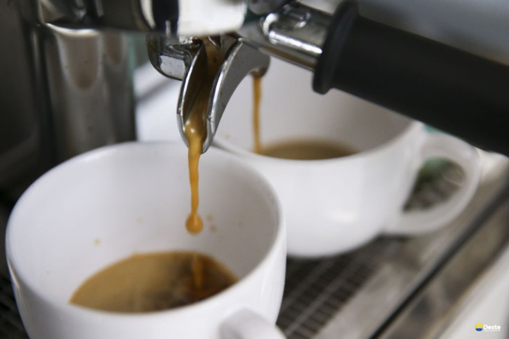 Preços altos derrubam consumo de café no Brasil em 2025