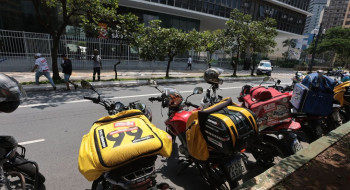 Prefeitura de SP pede mais prazo para liberação de mototáxis na cidade