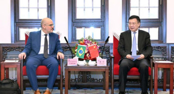 Presidente da EBC fecha parcerias em visita institucional à China