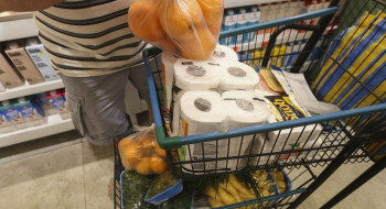 Prévia da inflação de março fica em 0,44%, pressionada por alimentos