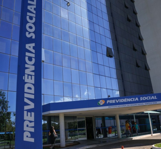 Previsão de gastos com INSS em 2027 é reduzida em R$ 5 bilhões