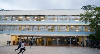 Professores do estado de SP finalizam greve, mas mantêm mobilização