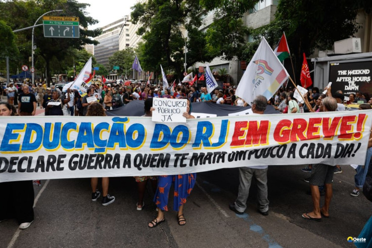 Professores estaduais e municipais do Rio fazem paralisação de 24h