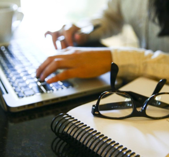 Programa oferece cursos gratuitos sobre IA para professores