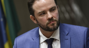 Projetos de lei renderão ao governo o mesmo que MP alternativa a IOF