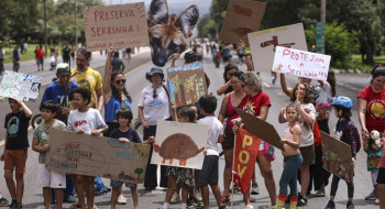 Protesto pede retirada de área ambiental do projeto de socorro ao BRB
