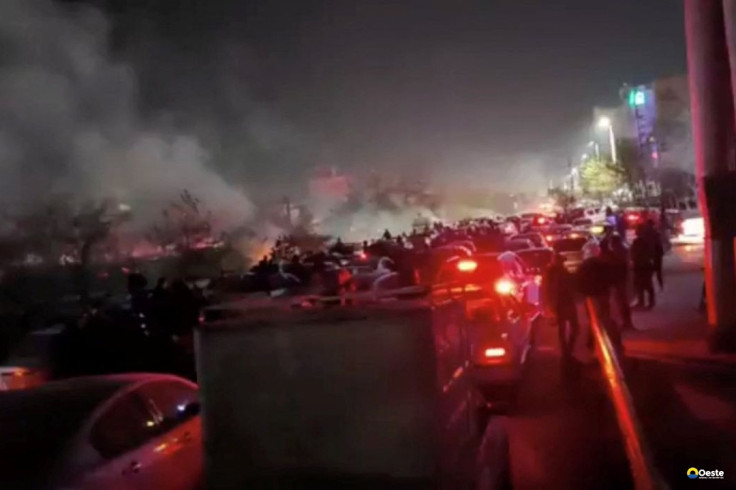 Protestos no Irã diminuem após forte repressão, dizem moradores