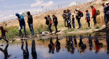 Quase 8 mil pessoas morreram em rotas migratórias em 2025