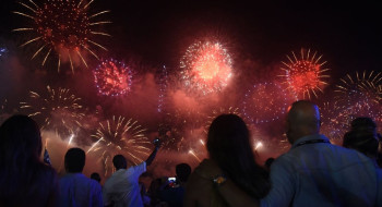 Queima de fogos pode desencadear crise sensorial em autistas