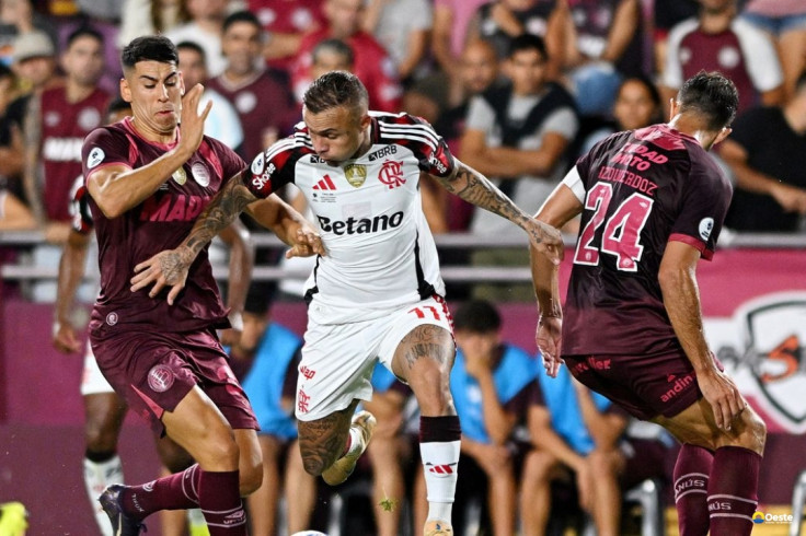 Rádio Nacional transmite decisão da Recopa entre Flamengo e Lanús