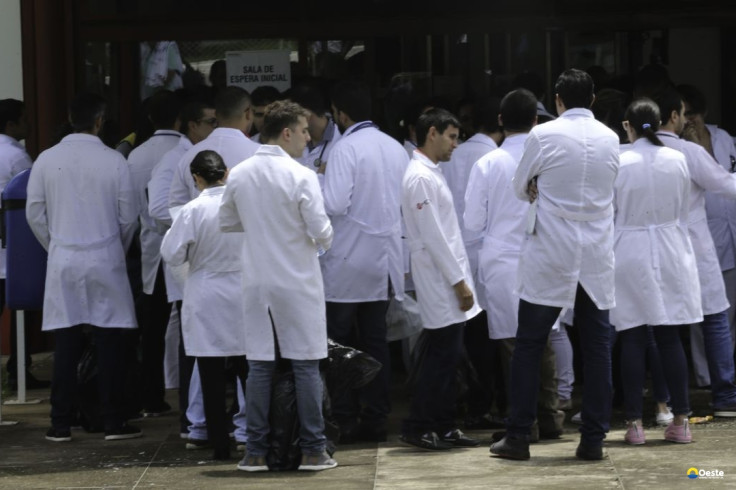 Revalida 2025/2: prazo para envio de diploma médico termina hoje