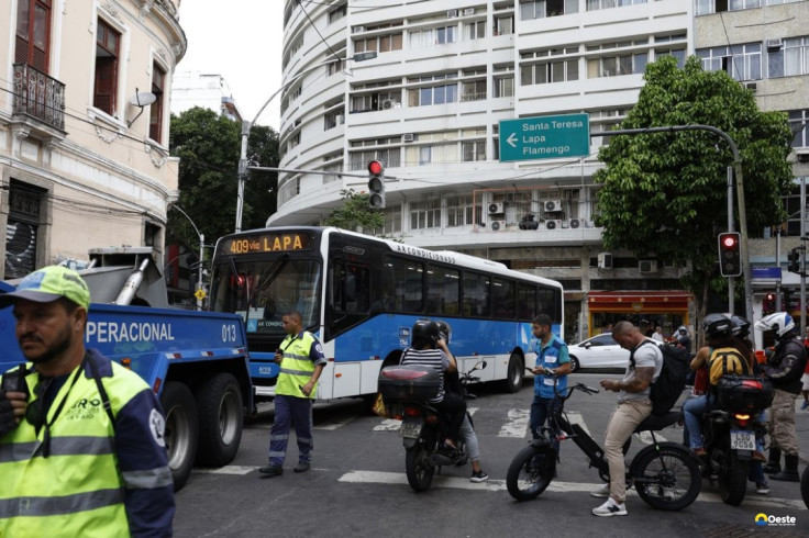 Rio amanhece em estágio de normalidade após dia de caos