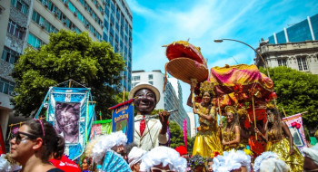 Rio: Cordão do Boitatá estreia no circuito dos megablocos do carnaval