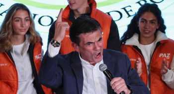 Rodrigo Paz é eleito presidente da Bolívia em meio a crise econômica