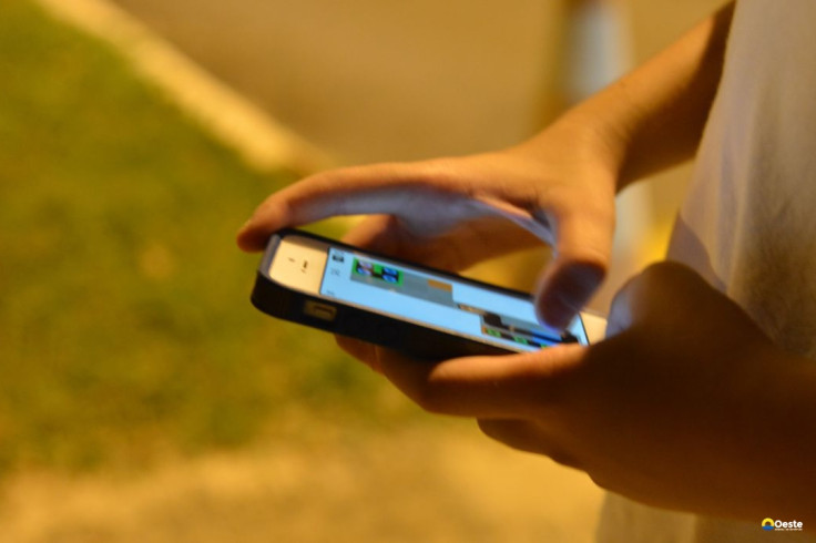 Rolagem infinita será proibida ao público infantil nas redes